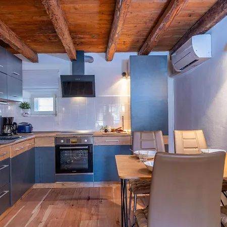 Hébergement de vacances Casa Antico *